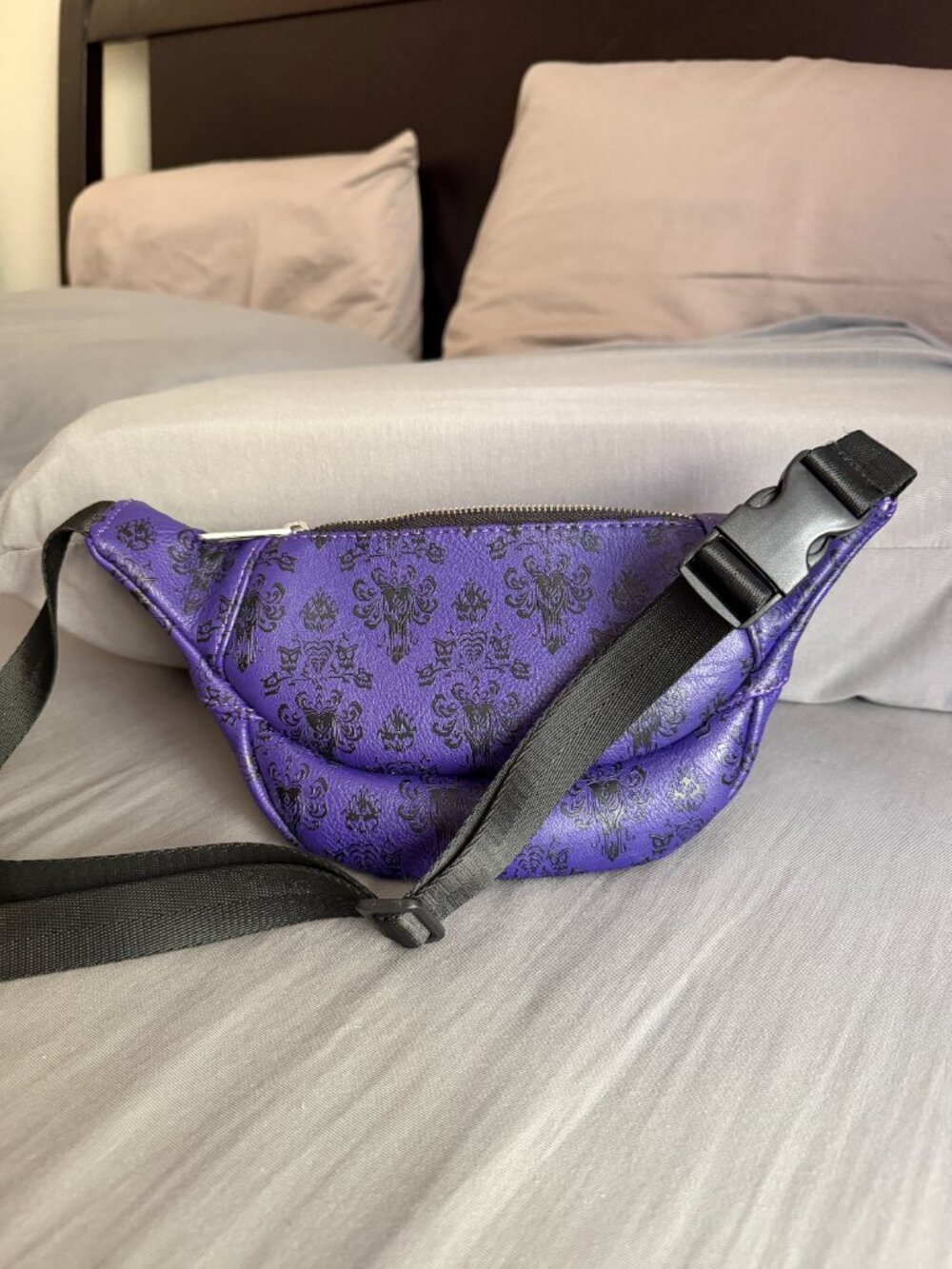 Haunted Mansion Loungefly Fanny Pack - Picture 2 of 7